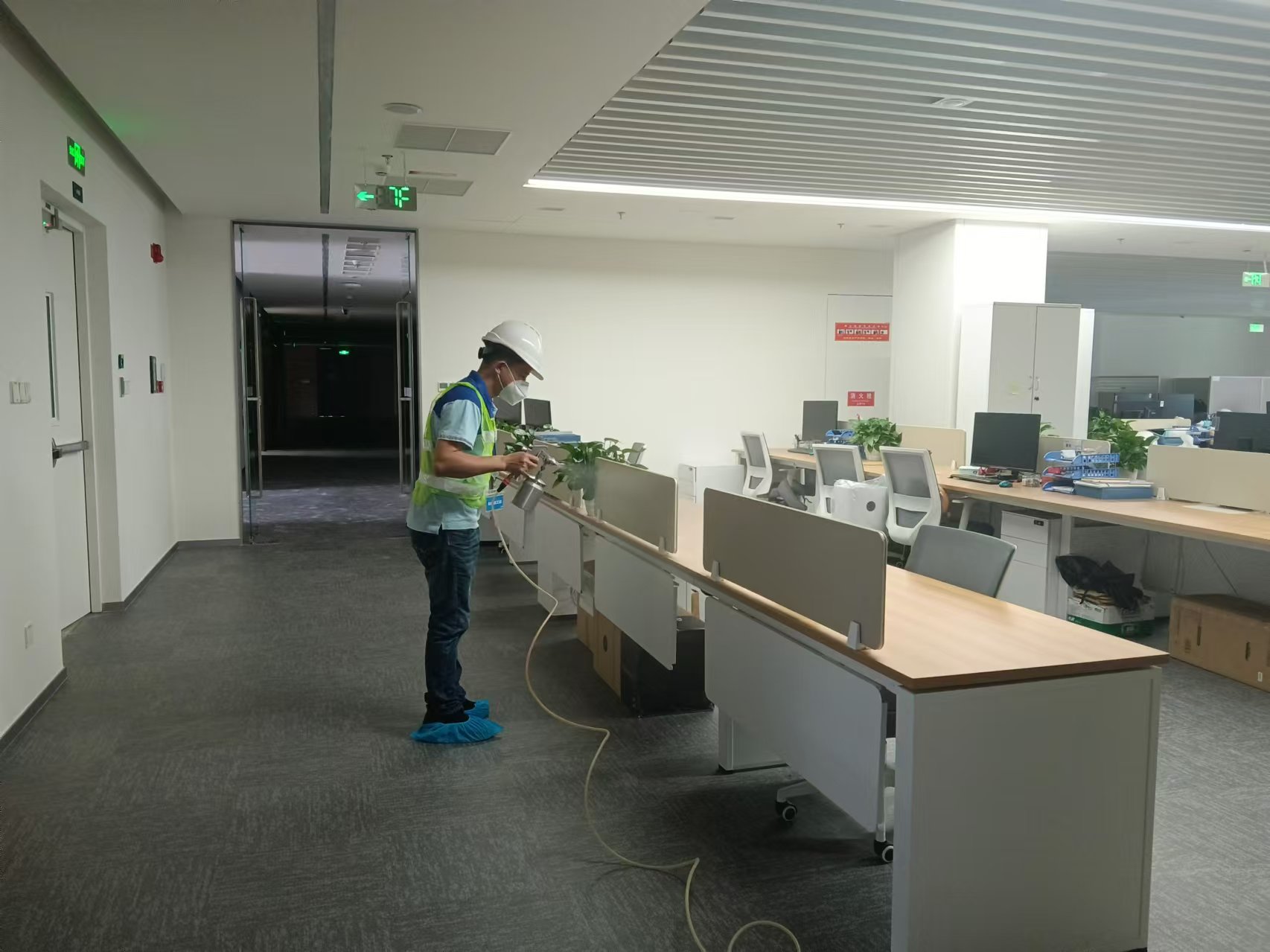 深圳潤(rùn)鵬職場(chǎng)除甲醛